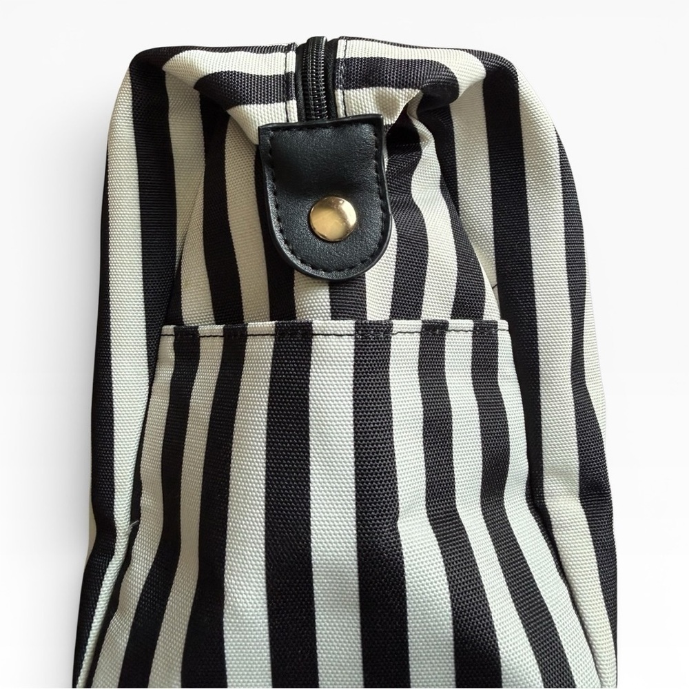 Alice and Olivia X FABFITFUN DUFFLE BAG - NWT - Picture 4 of 9